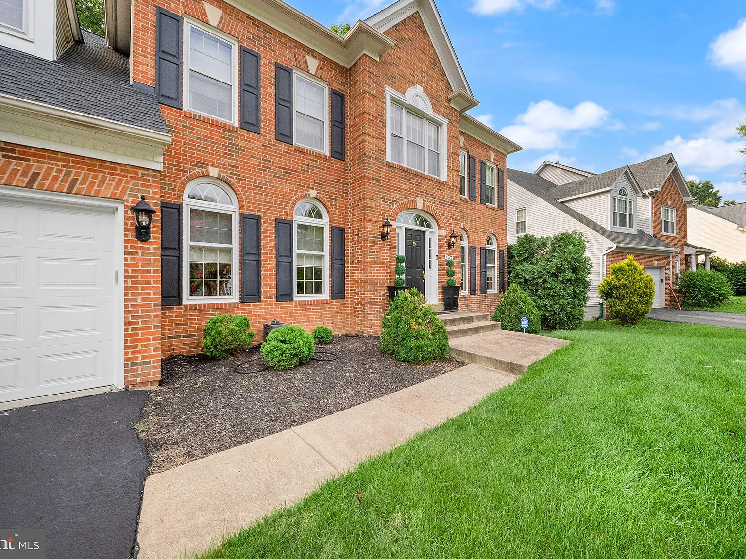 4 bed, 2.5 bath, 3086 sqft, $4,800 — Photo 4