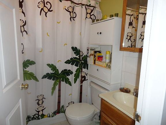 3rd image of 2013 38th St #1