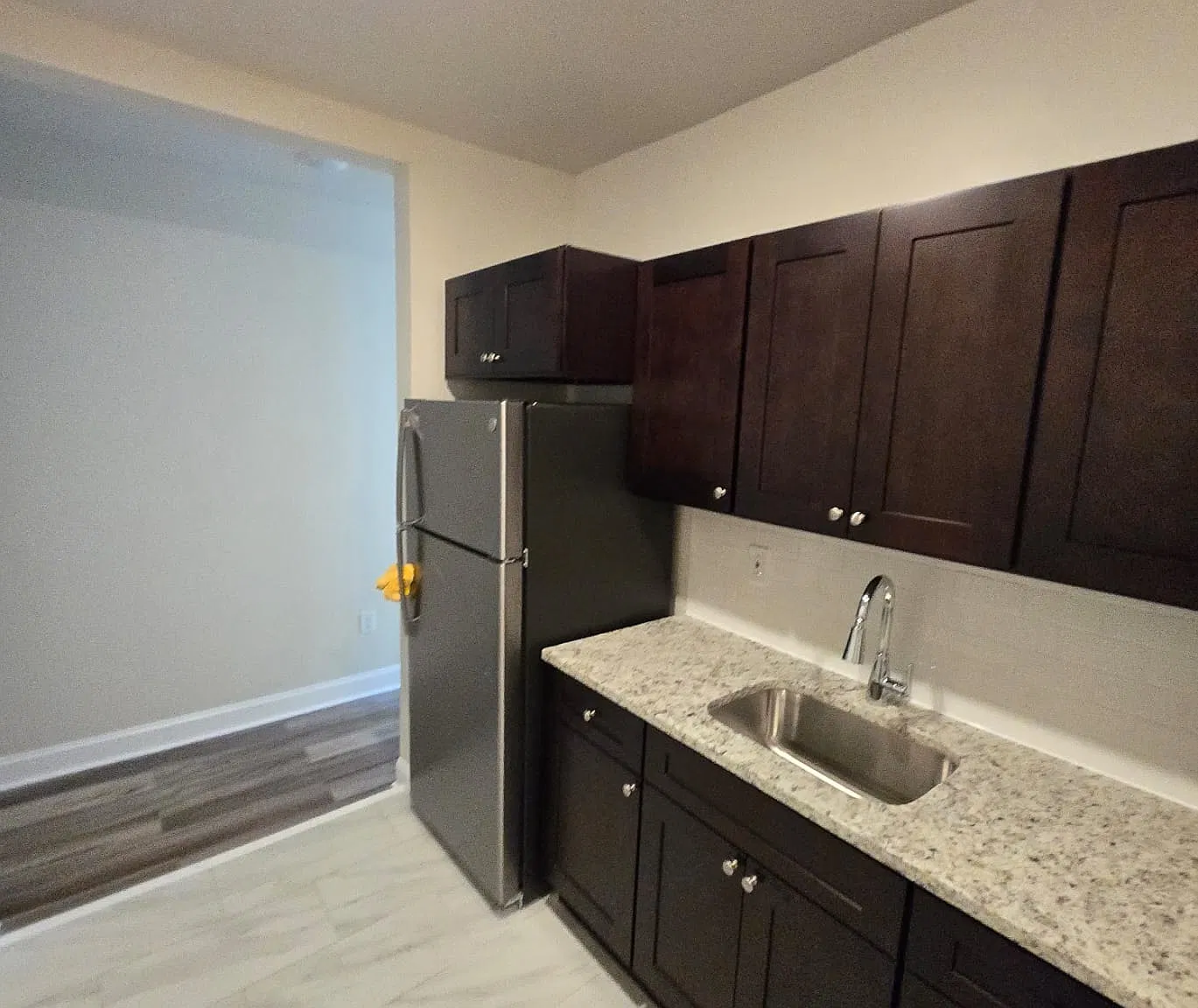 1 bed, 650 sqft, $1,850 — Photo 3