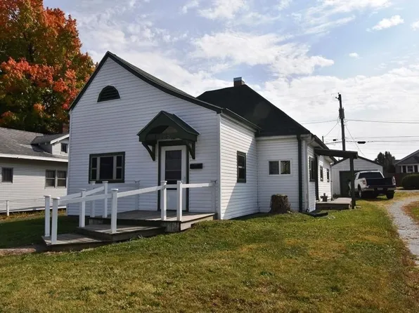 1355 E Walnut St, Frankfort, IN 46041