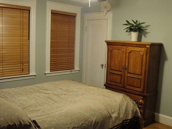3rd image of 98 Evans St #98