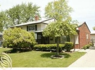 7526 Bison St, Westland, MI 48185