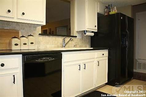 4th image of 8426 Kingsway St
