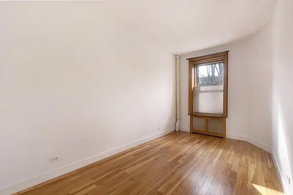 Sold by Corcoran | media 16