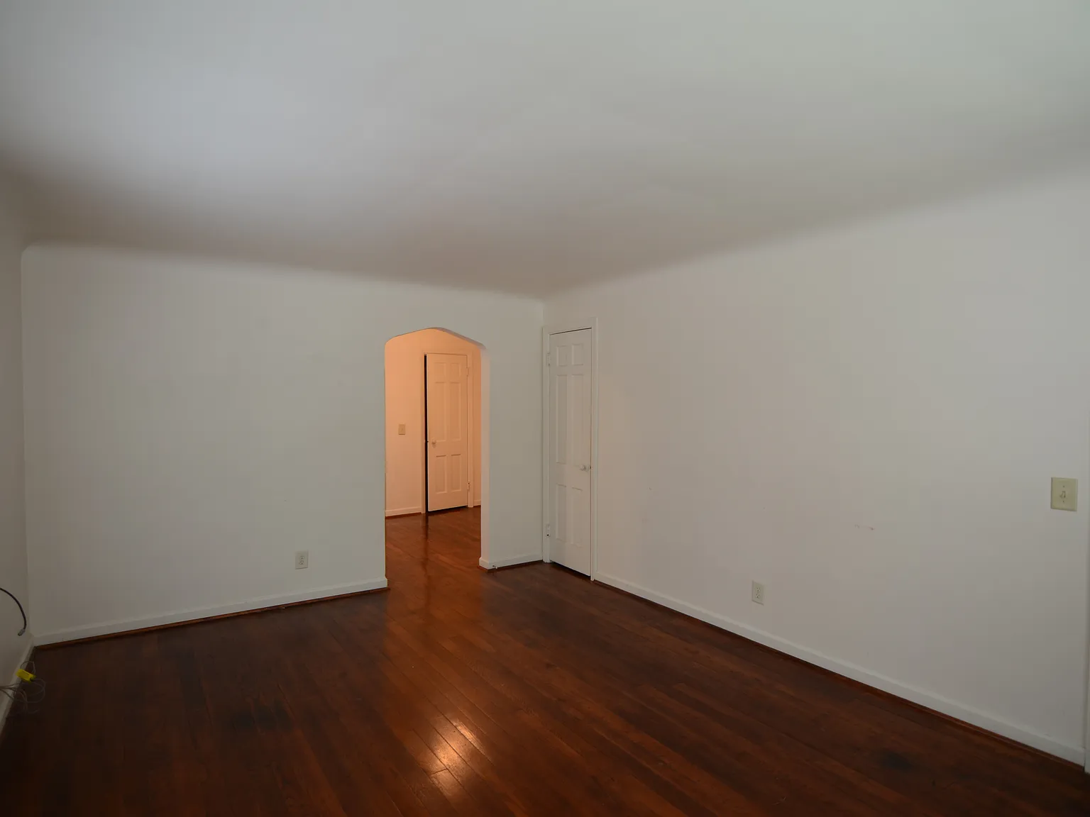 1 bed, 700 sqft, $975 — Photo 2