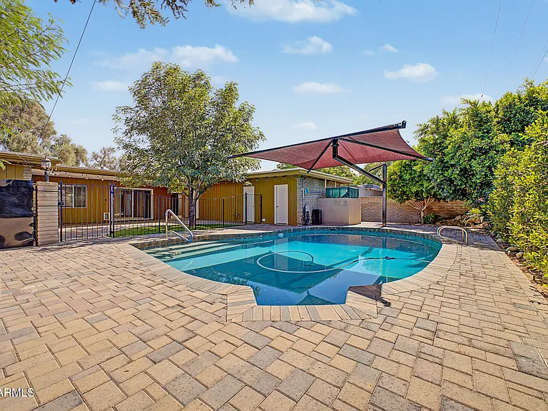 3734 E Montecito Ave — Photo 41