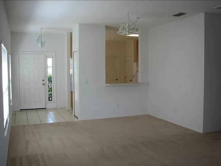 1024 Longville Cir — Photo 3