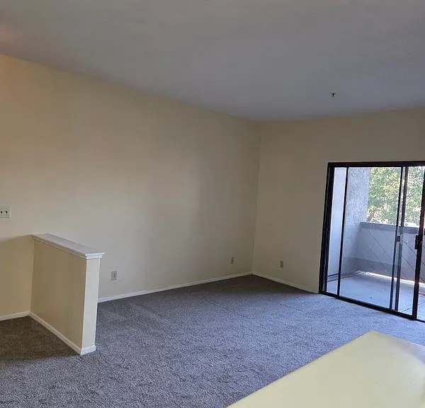 1256 Stanhope Ln #251 — Photo 5