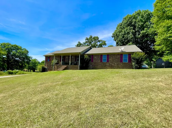 2166 Gimlet Rd, Lawrenceburg, TN 38464