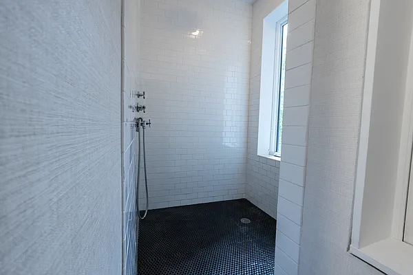 Rented by Finest Furnished LLC | media 51