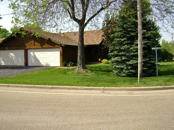 10 Harbor Pointe Ct, Winneconne, WI 54986