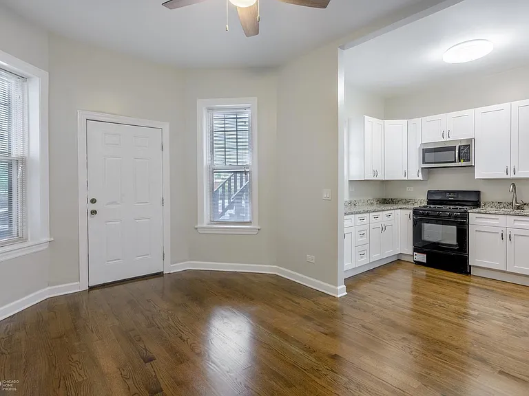 4540 N Sheridan Rd #1 — Photo 15