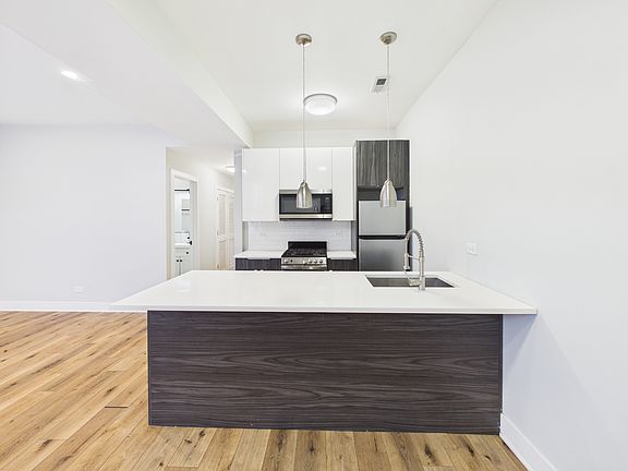 2nd image of 2346 S Oakley Ave #1