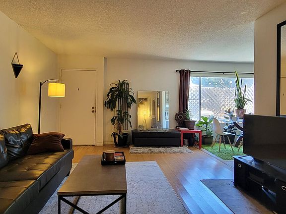 Living Room 3