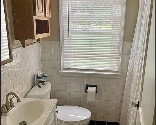 4th image of 1612 62nd St