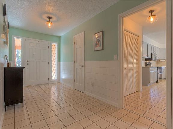 4th image of 623 Princewood Dr