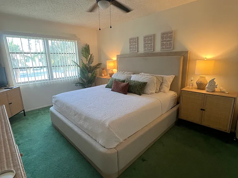 2041 Sunset Dr #E32 — Photo 8