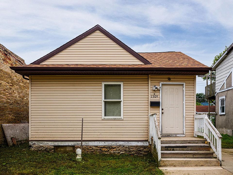 1st image of 1309 Villa STREET