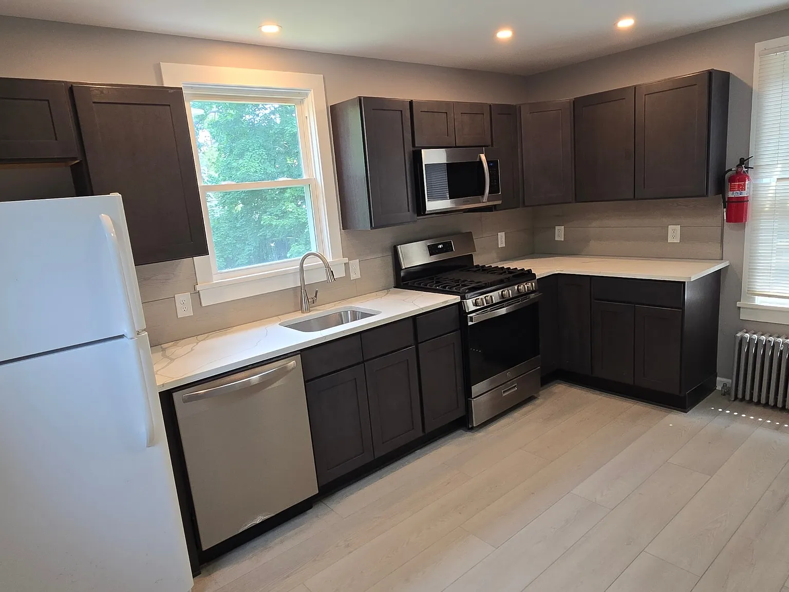 916 West State Street, Trenton, New Jersey-08618 — Photo 3