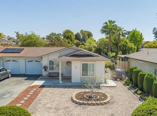 1398 Panorama Ridge Rd, Oceanside, CA 92056