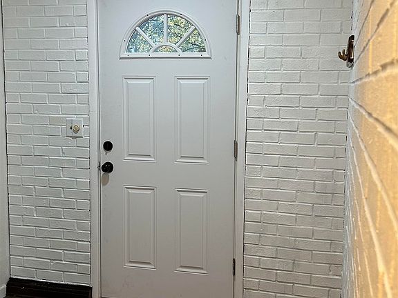5th image of 1523 Cantondale Ln
