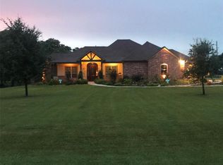 715 Sodolak Ln, Sealy, TX 77474