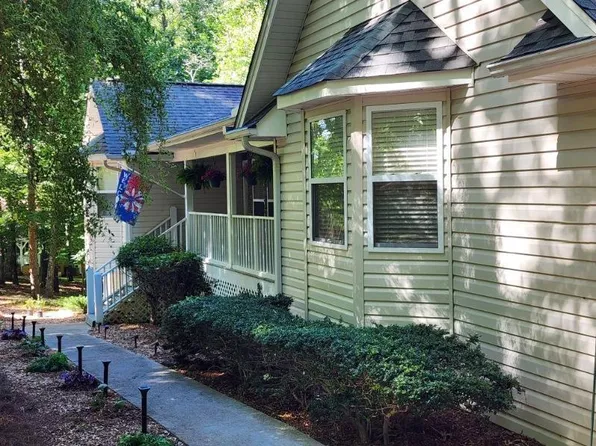 1077 Panorama Dr, Sautee Nacoochee, GA 30571