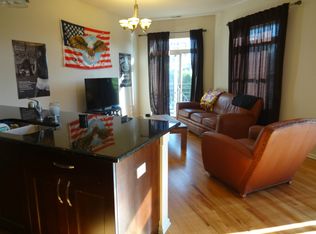 1431 S Halsted St APT 3B, Chicago, IL 60607