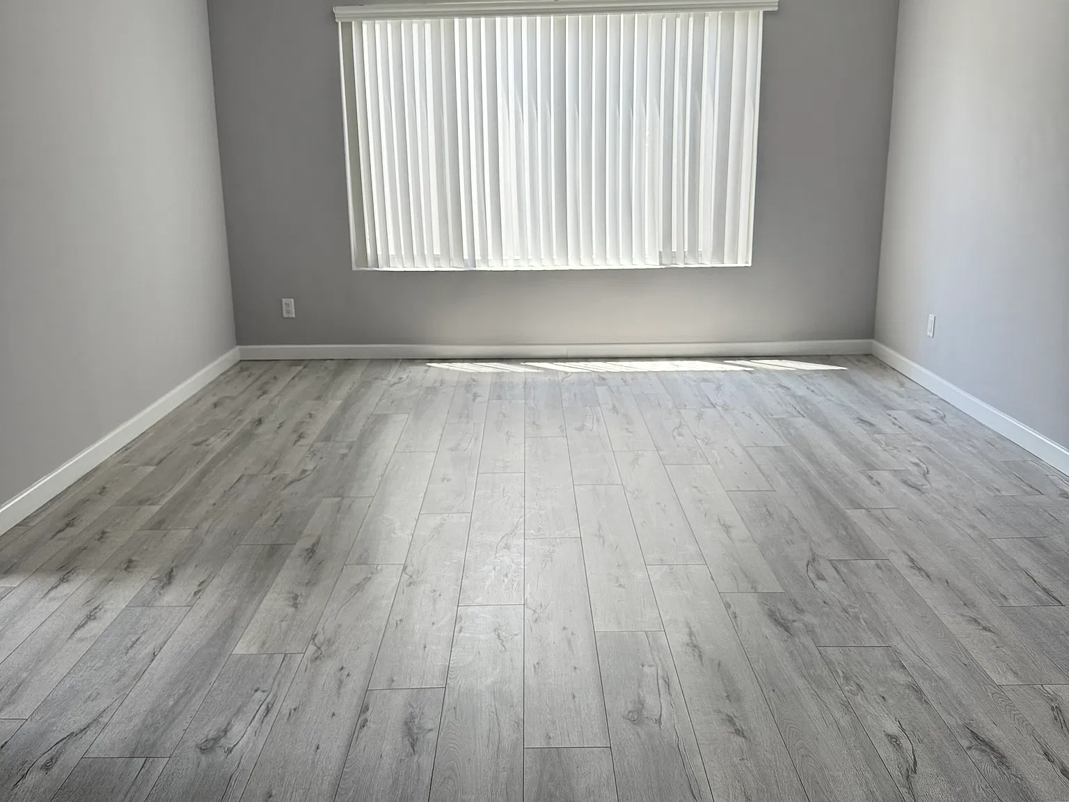 502 Avenue G — Photo 1