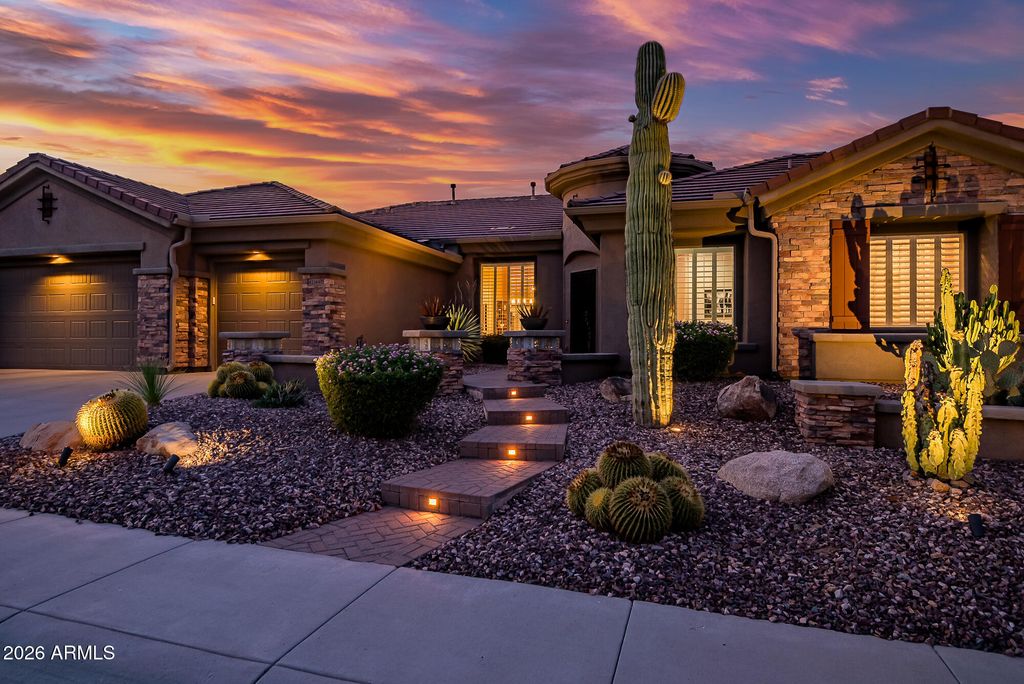 42144 N MOUNTAIN COVE Drive, Phoenix, AZ - More