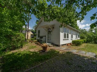 31 Dussol Rd, Saugerties, NY 12477