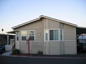 1st image of 2629 Parkside Dr