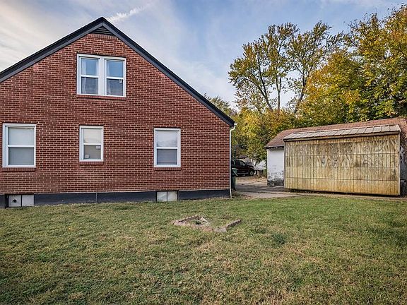 4th image of 1815 Churchill Dr