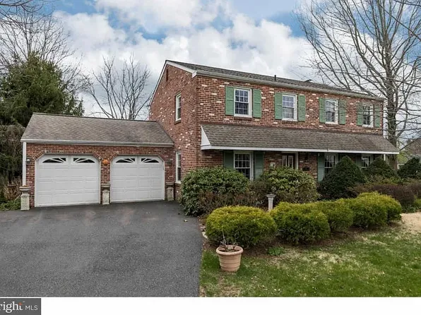 49 N Spring Ln, Phoenixville, PA 19460