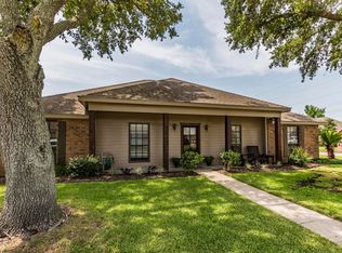 100 Foxglen Ct, Lafayette, LA 70503