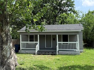 516 Hurst St, Angleton, TX 77515