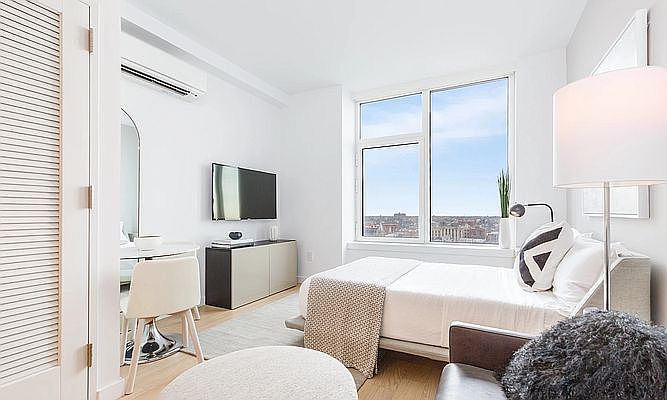 1st image of 582 Parkside Ave #12S