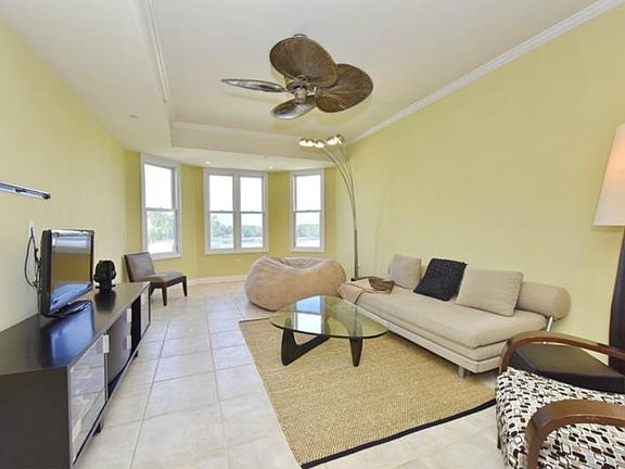 5th image of 8111 Lakewood Main St Suite 309