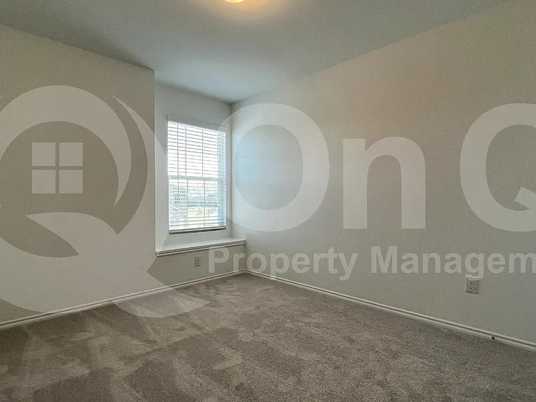 882 Breakwater Dr — Photo 18