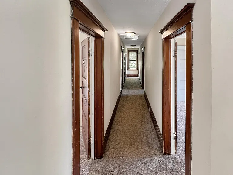 207 Allen Blvd — Photo 9