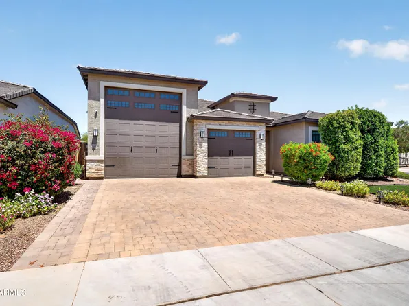 17650 W Hedgehog Place, Surprise, AZ 85387