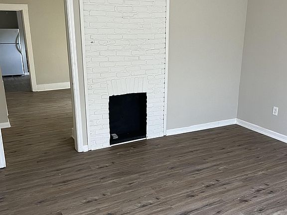 4th image of 133 Carlisle Ave