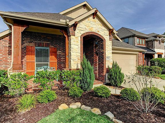3rd image of 17814 Logans Pine Dr