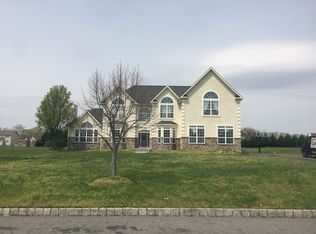 126 Tara Run, Woolwich Township, NJ 08085