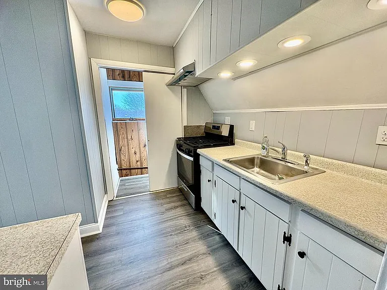 735 Morgan Ave #3 — Photo 4