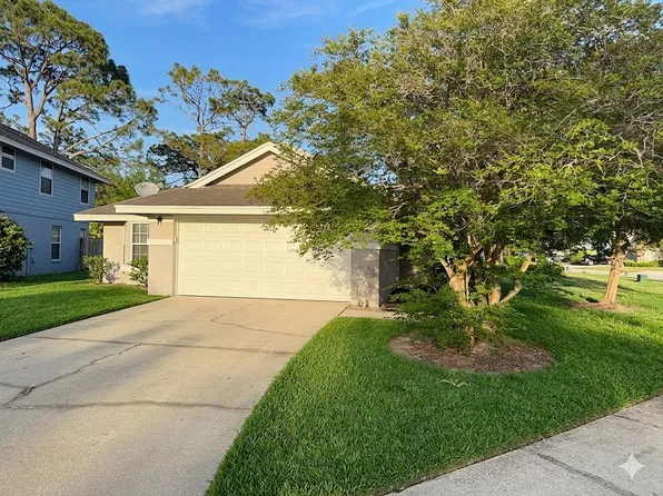 310 Glenbriar Cir, Daytona Beach, FL 32114