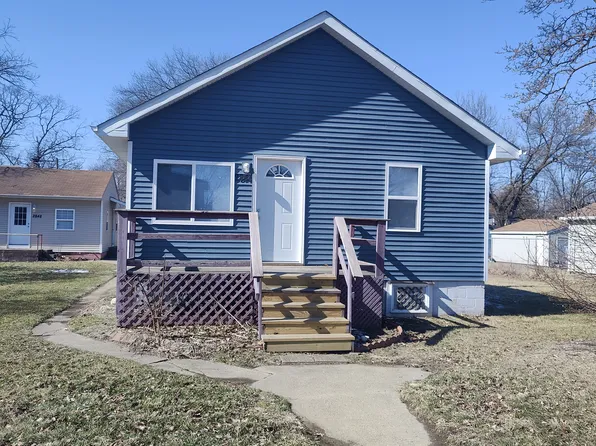 2844 Dearborn St, Lake Station, IN 46405