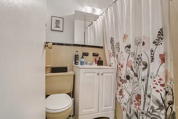 Rented by Larry Tauber, LREB | media 20