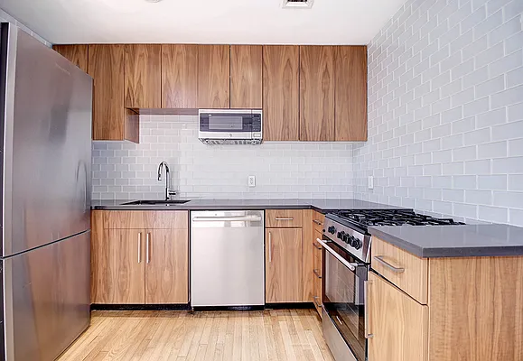 Rented by Urbane Brokerage | media 16