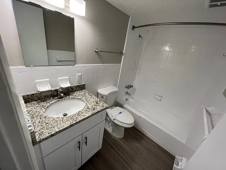 4700 46th Ave N #5 — Photo 7